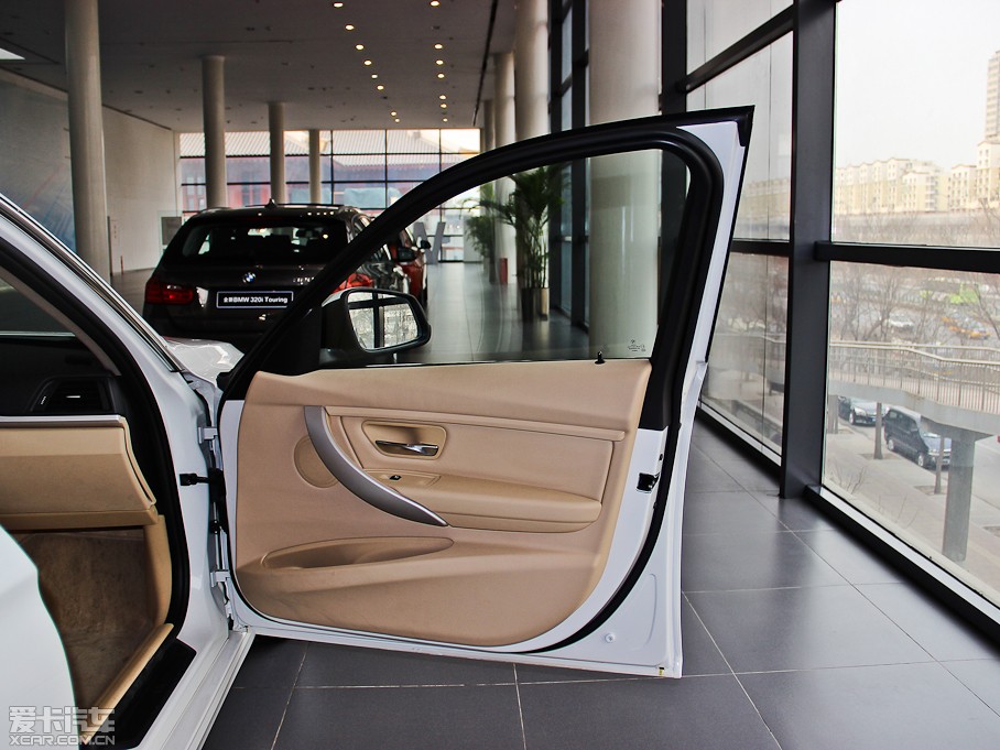 2014R3ϵ 320Li ք