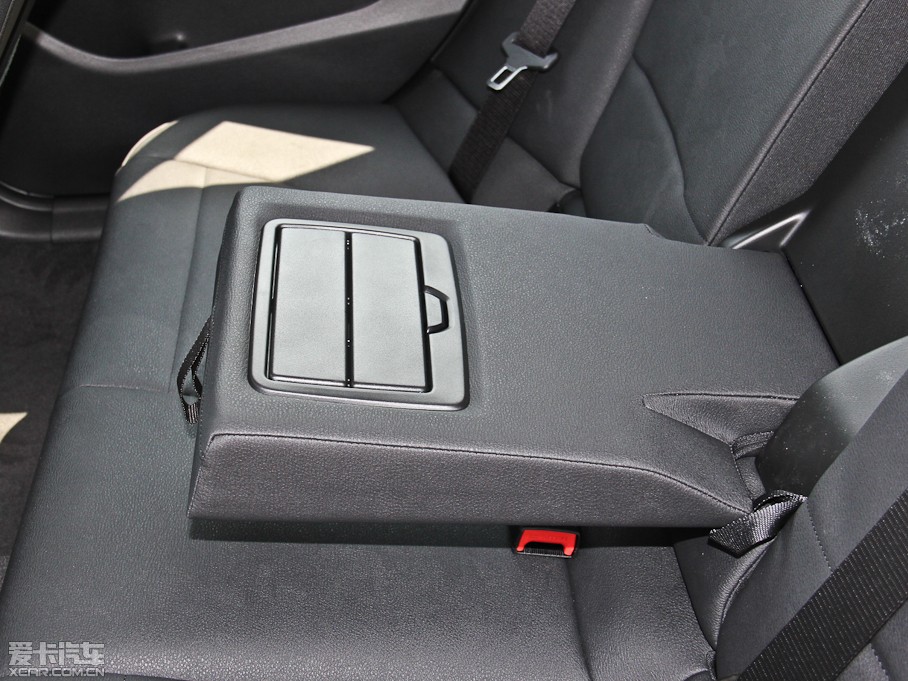 2014��RX1 sDrive18i �I����