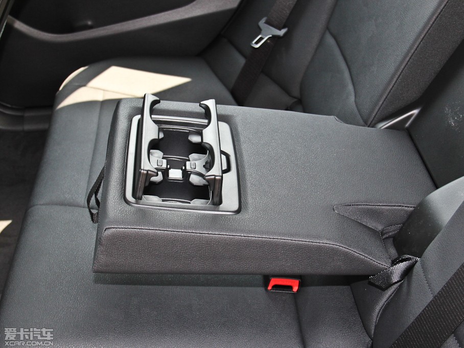 2014��RX1 sDrive18i �I����