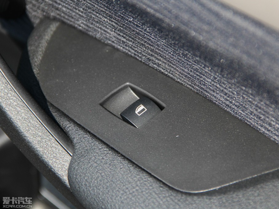 2014RX1 sDrive18i r