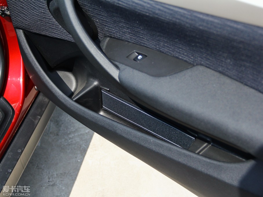 2014RX1 sDrive18i r