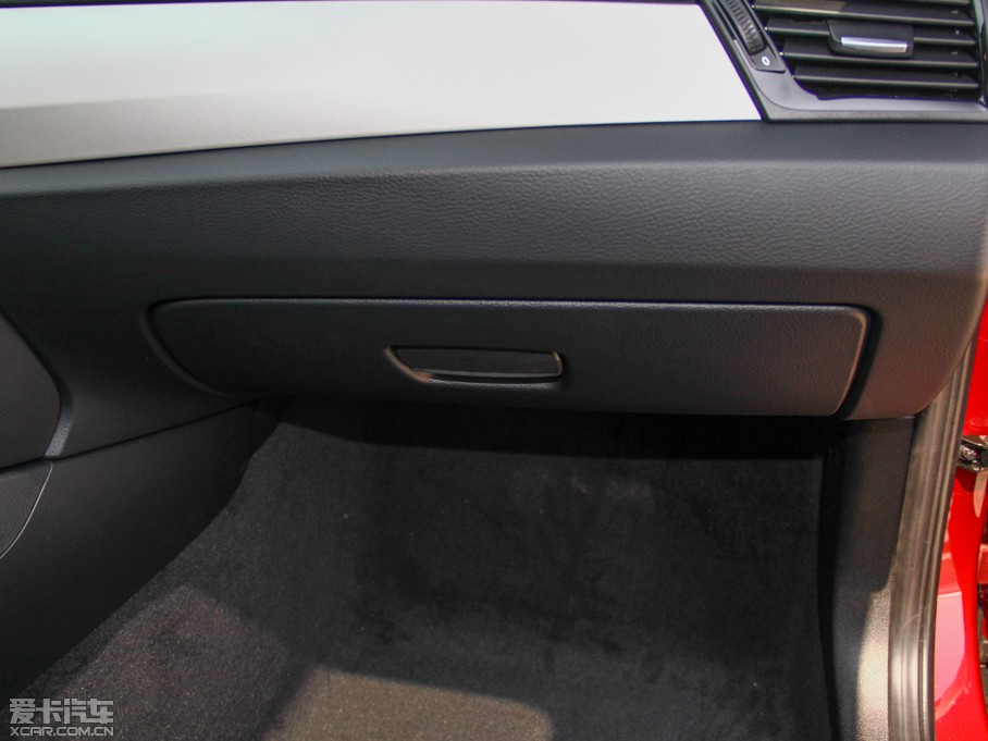 2014RX1 sDrive18i r(sh)