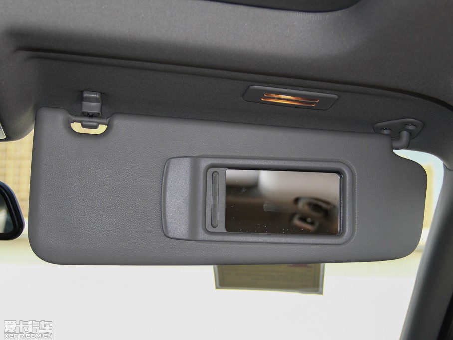 2014RX1 sDrive18i r