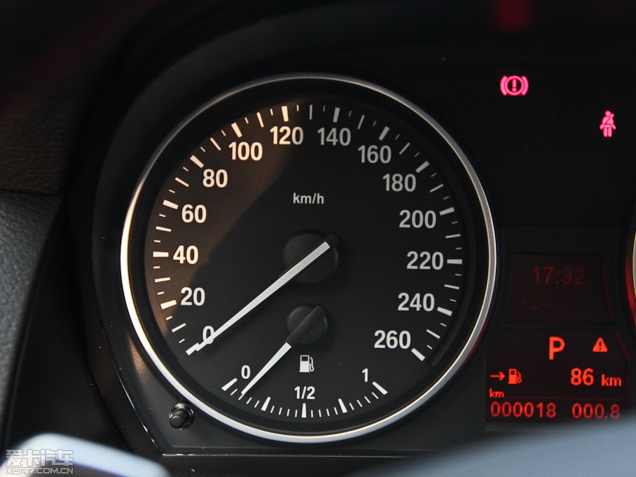 2014��RX1 xDrive20i �\���OӋ���b