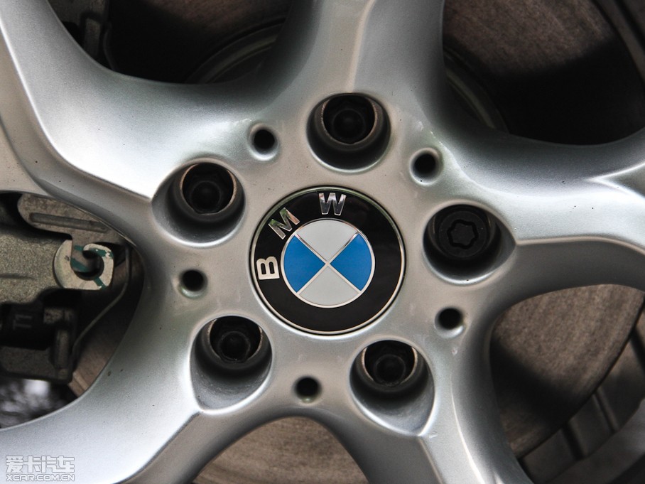 2014RX1 sDrive18i XOӋb