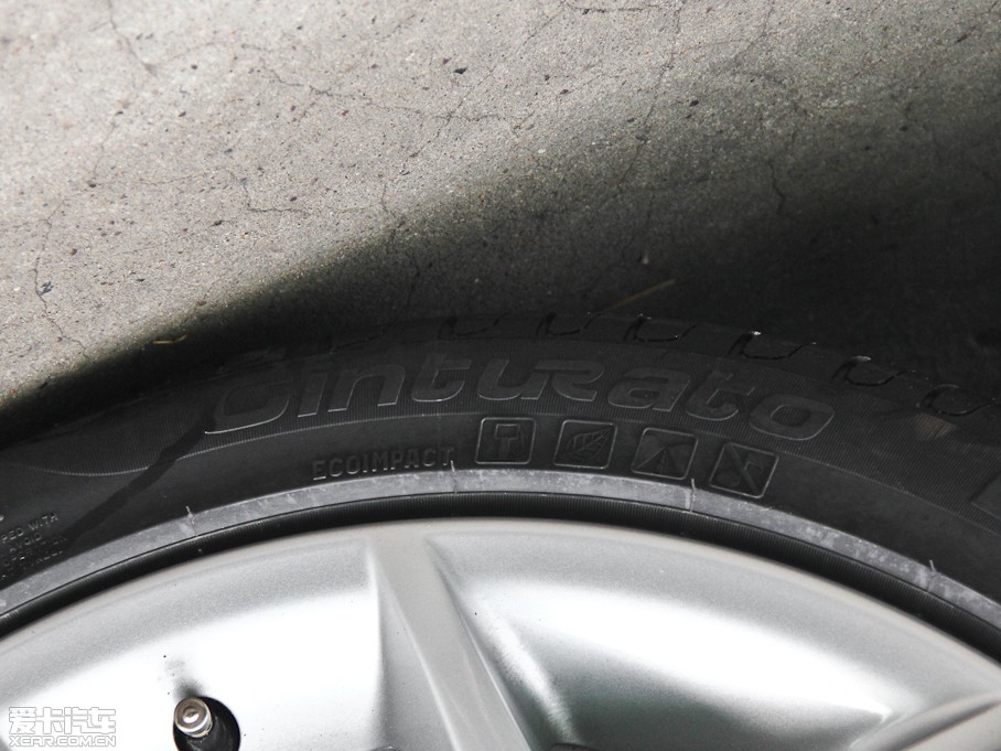 2014RX1 sDrive18i XOӋb