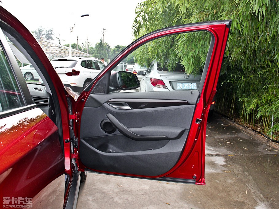 2014RX1 sDrive18i XOӋb