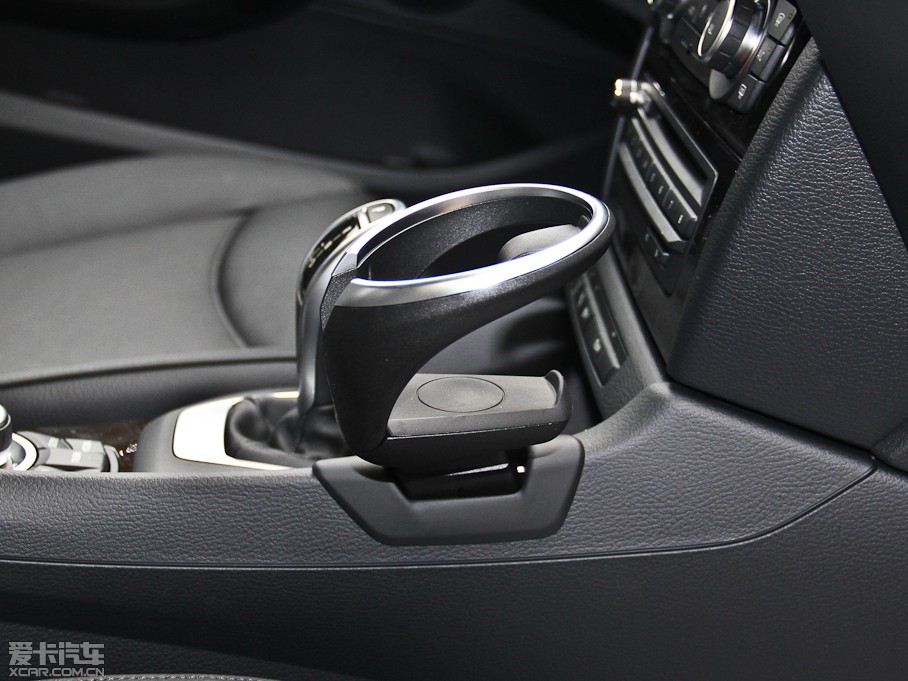 2014RX1 sDrive18i XOӋb