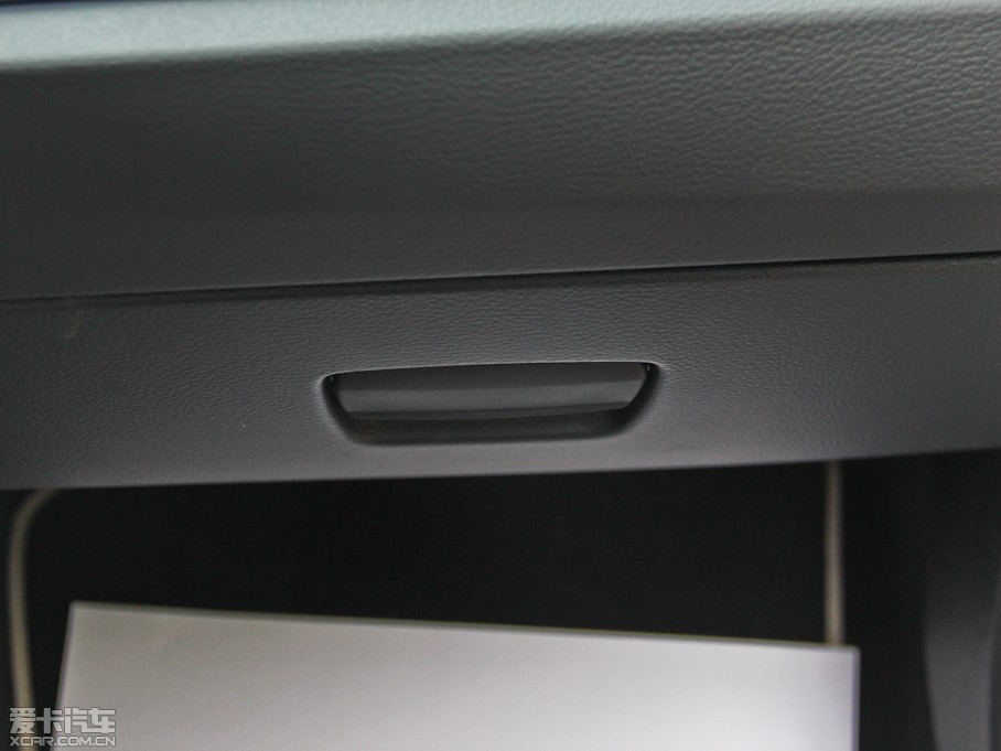 2014RX1 sDrive18i XOӋb