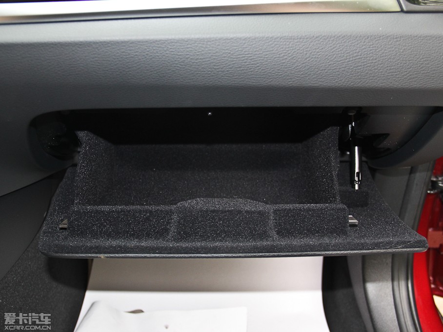 2014RX1 sDrive18i XOӋb