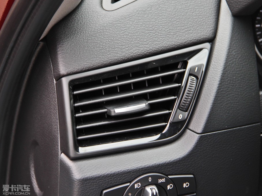 2014RX1 sDrive18i XOӋb