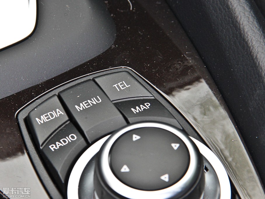 2014RX1 sDrive18i XOӋb