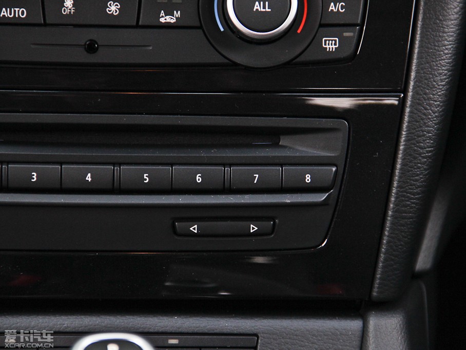 2014RX1 sDrive18i XOӋb