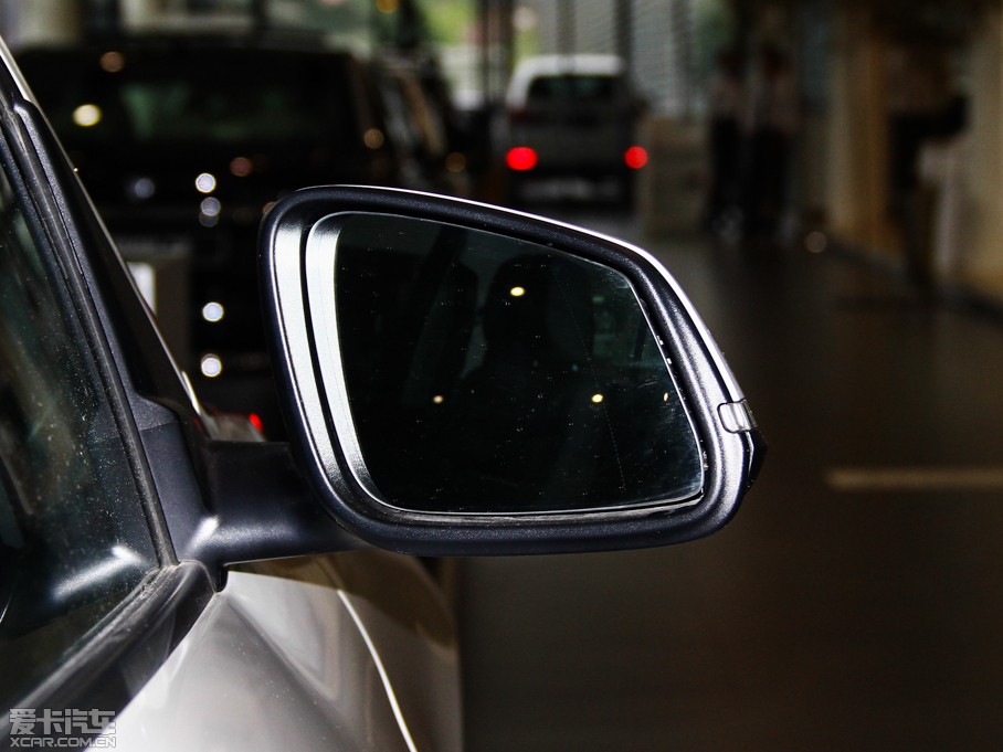 2014RX1 xDrive20i XOӋb