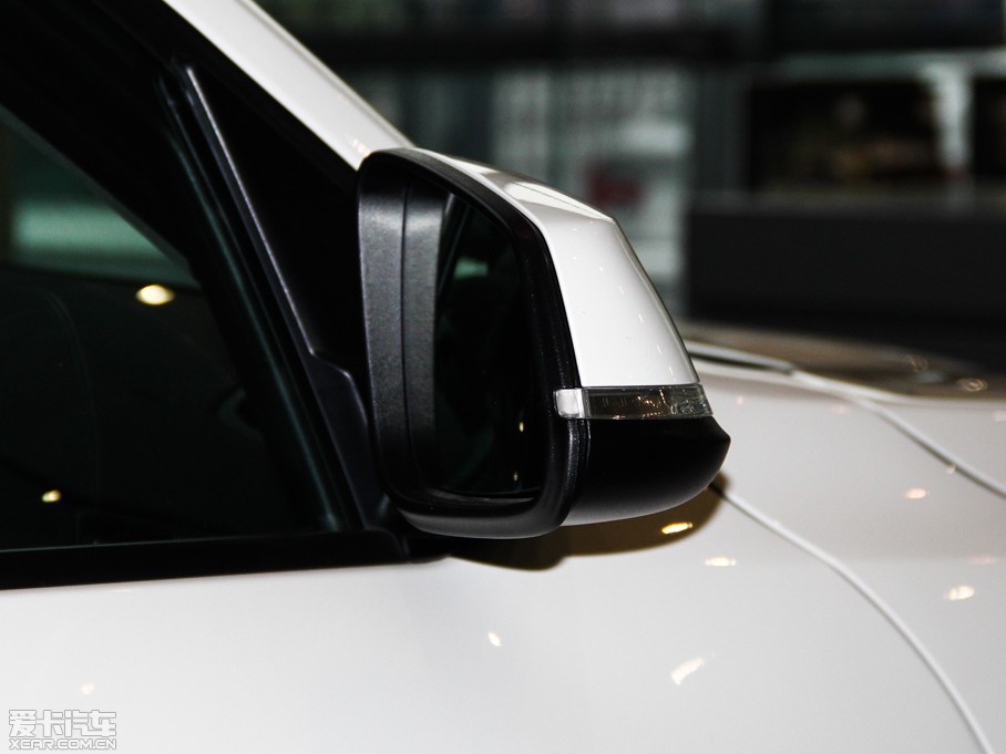 2014RX1 xDrive20i XOӋb