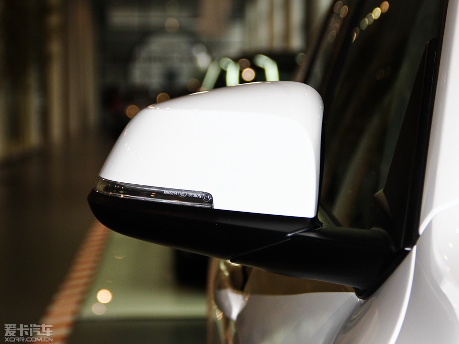 2014RX1 xDrive20i XOӋb