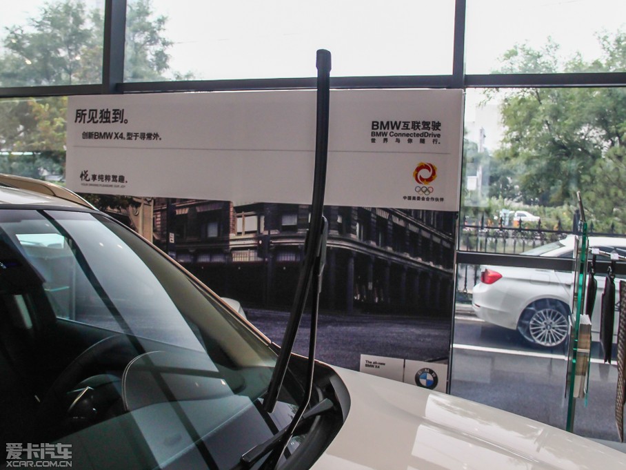 2014RX1 xDrive20i XOӋb