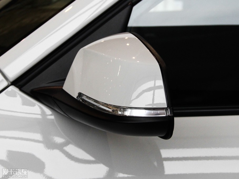 2014RX1 xDrive20i XOӋb