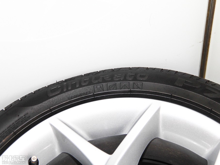 2014RX1 xDrive20i XOӋb