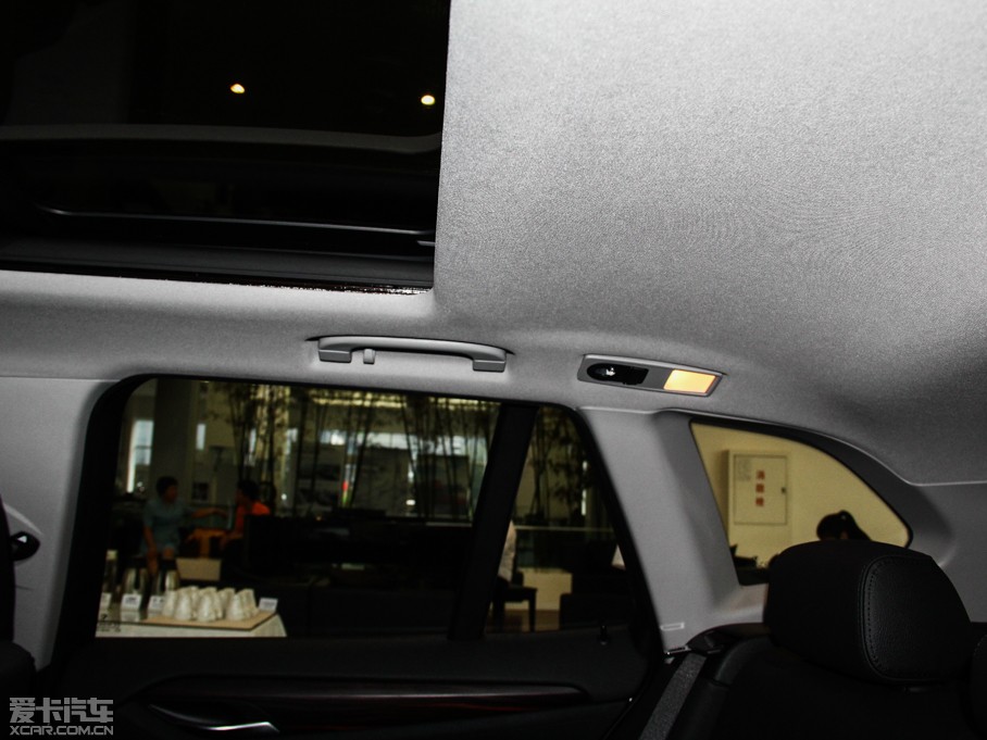 2014RX1 xDrive20i XOӋb