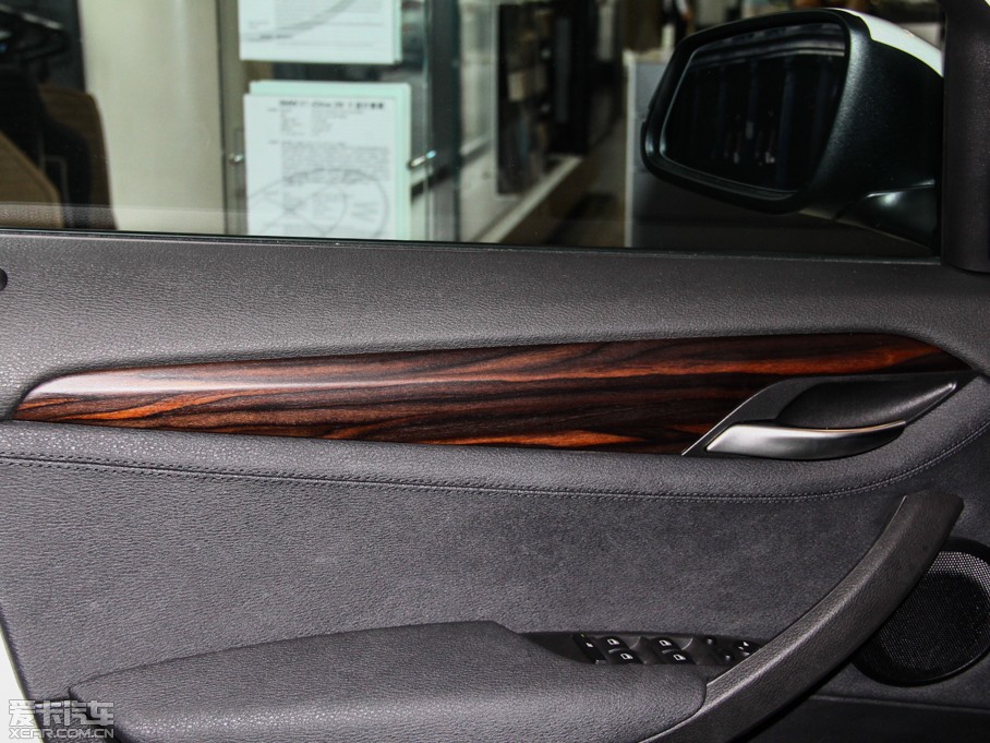 2014RX1 xDrive20i XOӋb