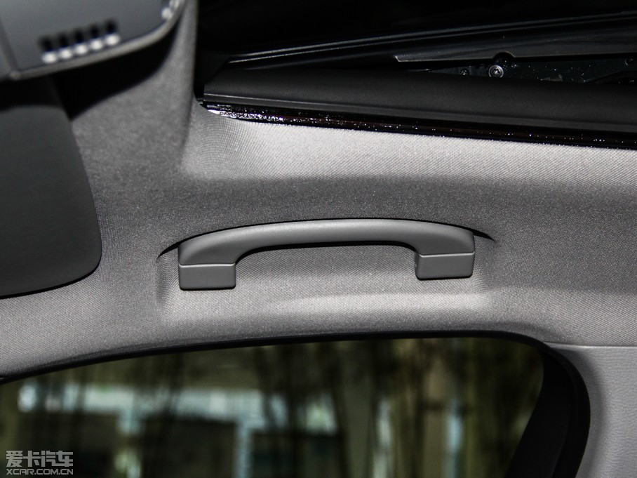 2014RX1 xDrive20i XOӋb