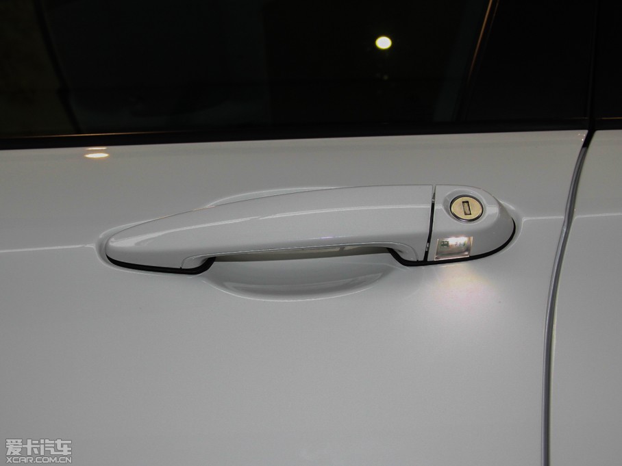 2014RX1 xDrive20i XOӋb