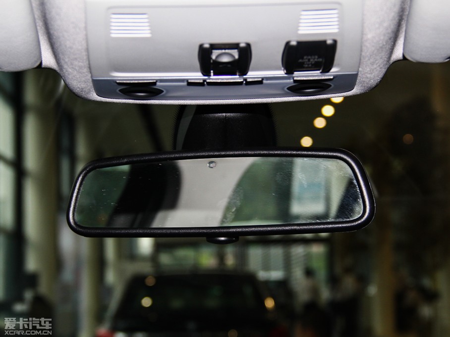 2014RX1 xDrive20i XOӋb