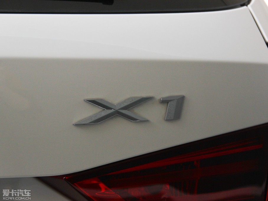 2014RX1 xDrive28i XOӋb