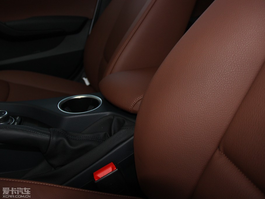 2014RX1 xDrive28i XOӋb