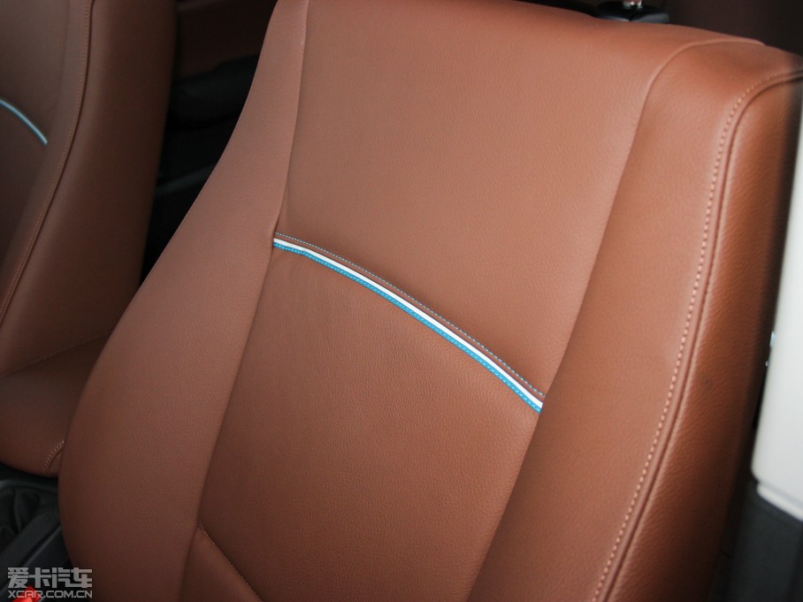 2014RX1 xDrive28i XOӋb