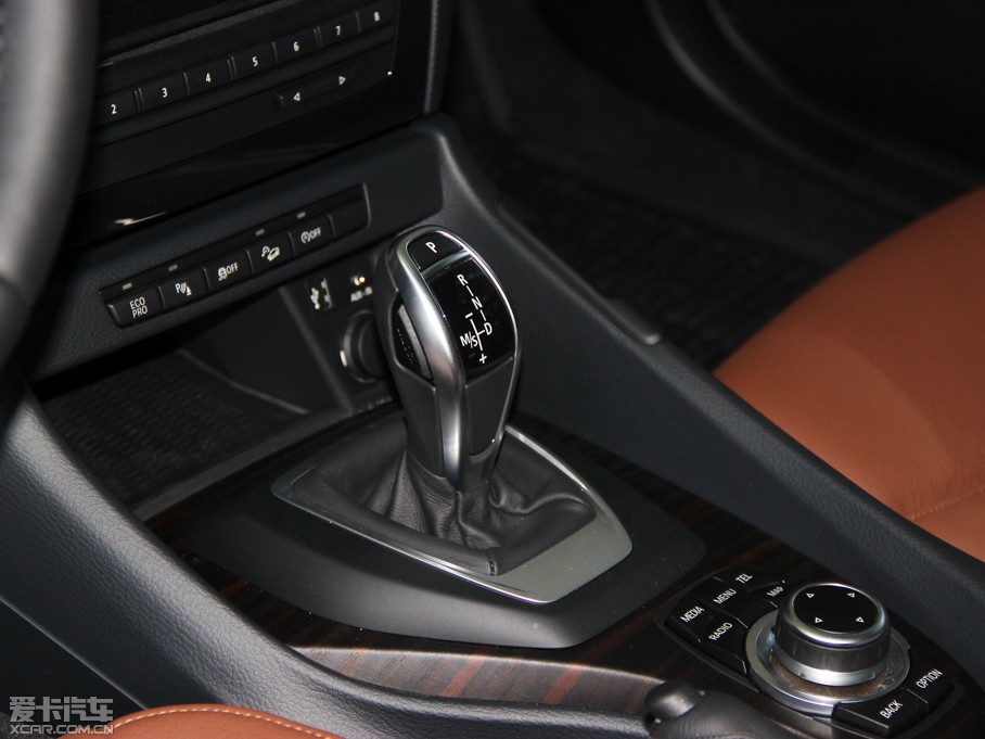 2014RX1 xDrive28i XOӋb