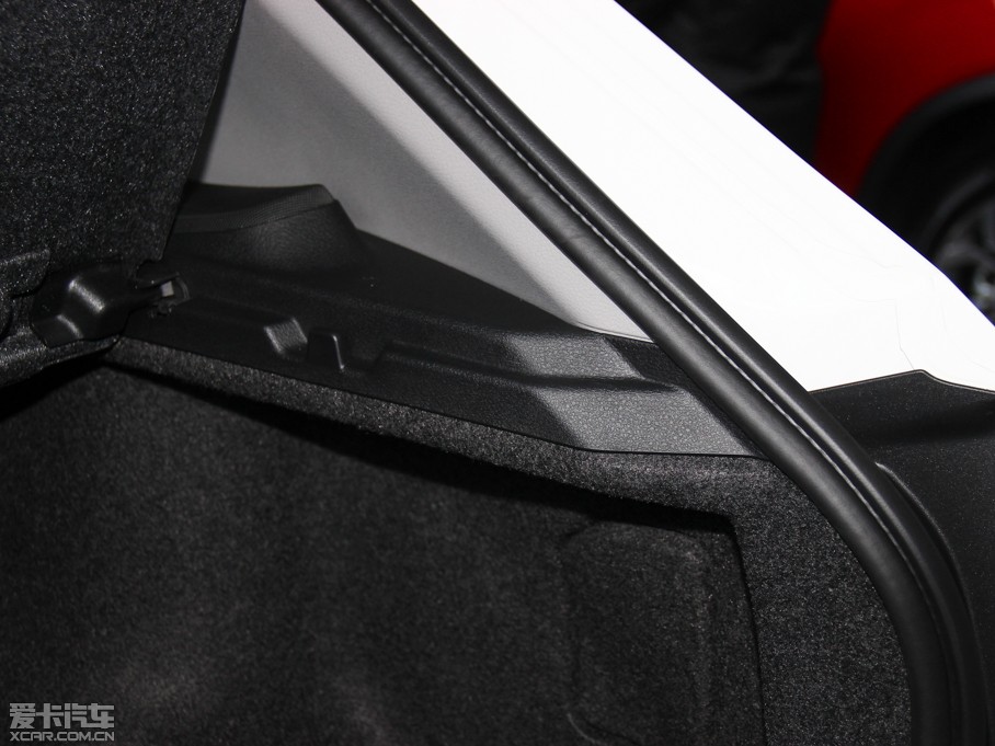 2014RX1 xDrive28i XOӋb