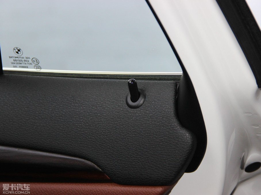 2014RX1 xDrive28i XOӋb