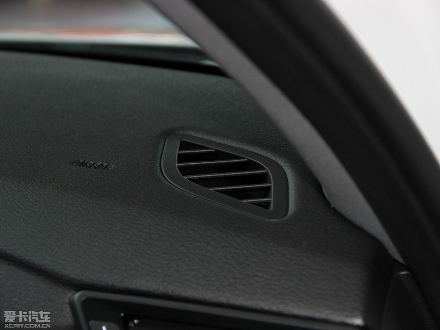 2014RX1 xDrive28i XOӋb