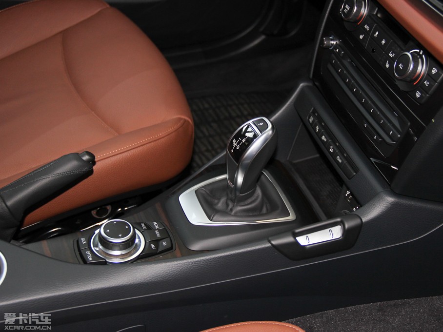 2014RX1 xDrive28i XOӋb