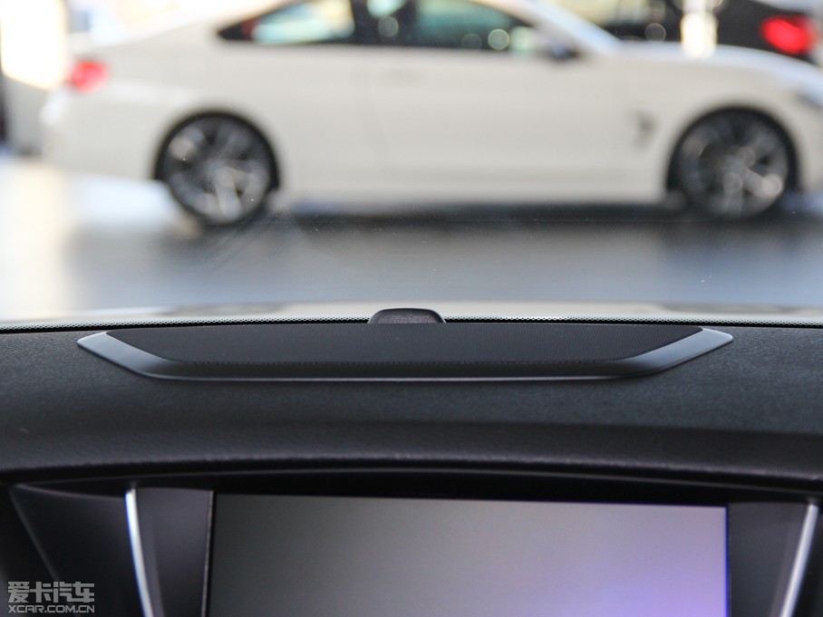 2014RX1 xDrive28i XOӋb