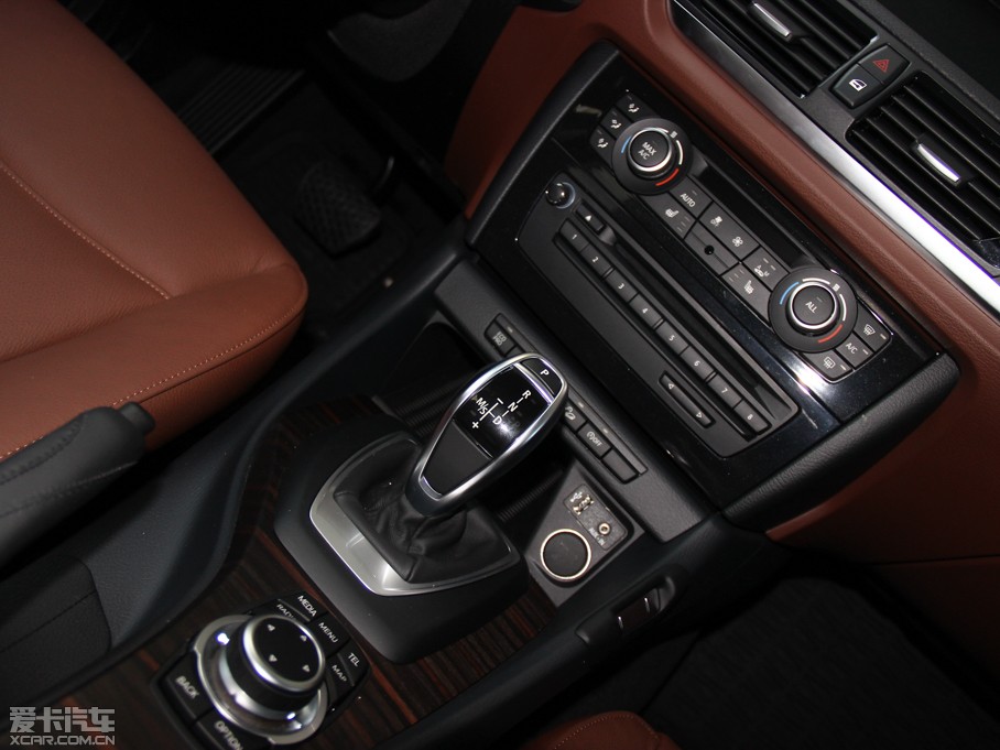 2014RX1 xDrive28i XOӋb