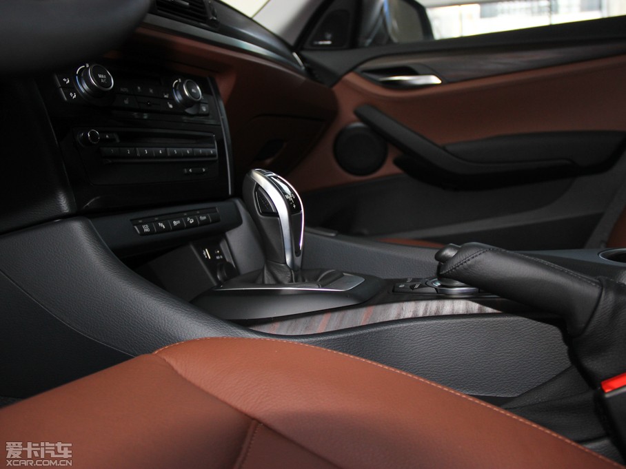 2014RX1 xDrive28i XOӋb