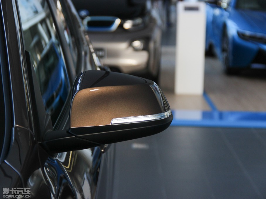 2014RX1 sDrive20i \OӋb