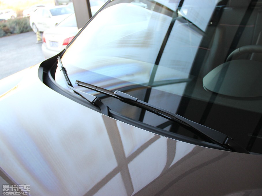 2014RX1 sDrive20i \OӋb