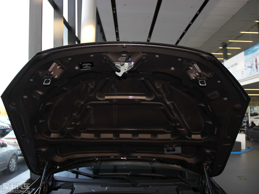 2014RX1 sDrive20i \OӋb