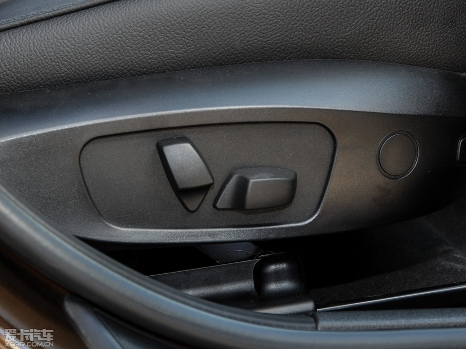 2014RX1 xDrive20i r(sh)