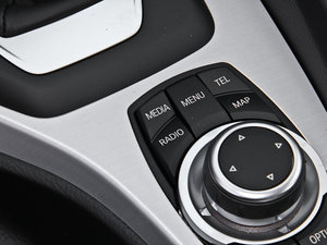 2014sDrive18i I п؅^(q)