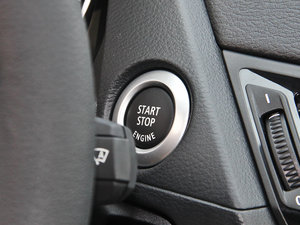 2014sDrive18i I п؅^(q)