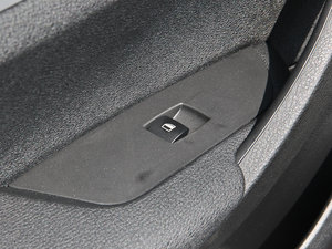 2014sDrive18i I п؅^(q)