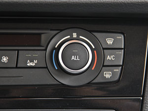 2014sDrive18i I п؅^(q)