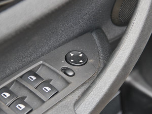 2014sDrive18i XOӋb g