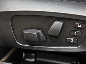 2014sDrive18i XOӋb g