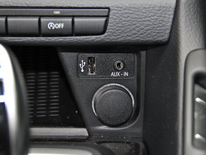 2014sDrive18i XOӋb g